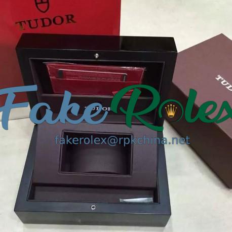 Replica Tudor Box Set